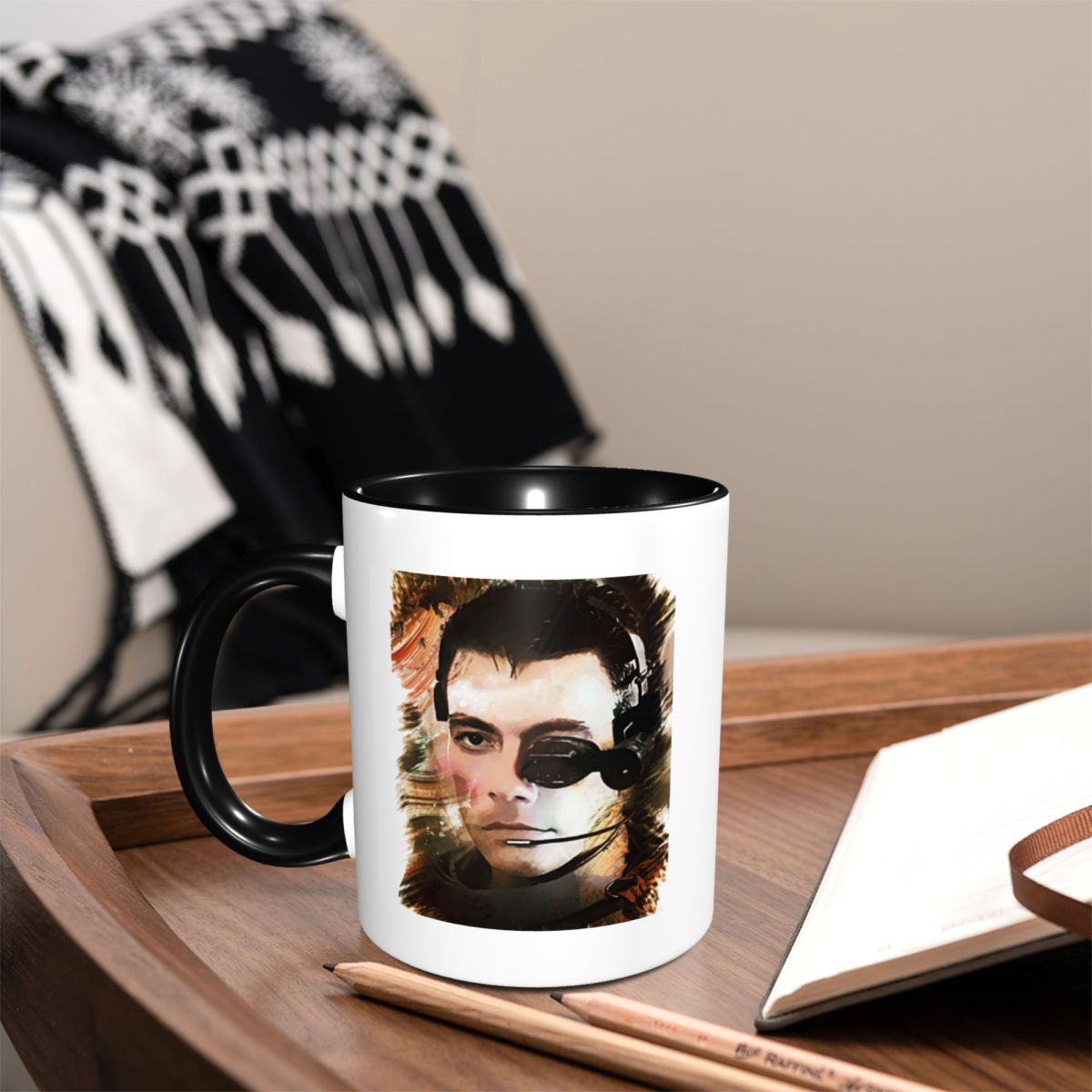 Caneca Universal Soldier Jean  - Coffee Tea Van avaliação e preço